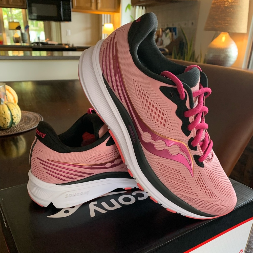 Saucony Ride 14 women’s size 7.5